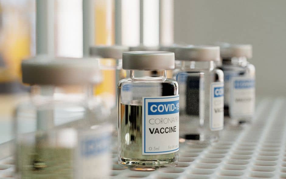 Seguridad e inmunogenicidad de siete vacunas COVID-19 como tercera dosis