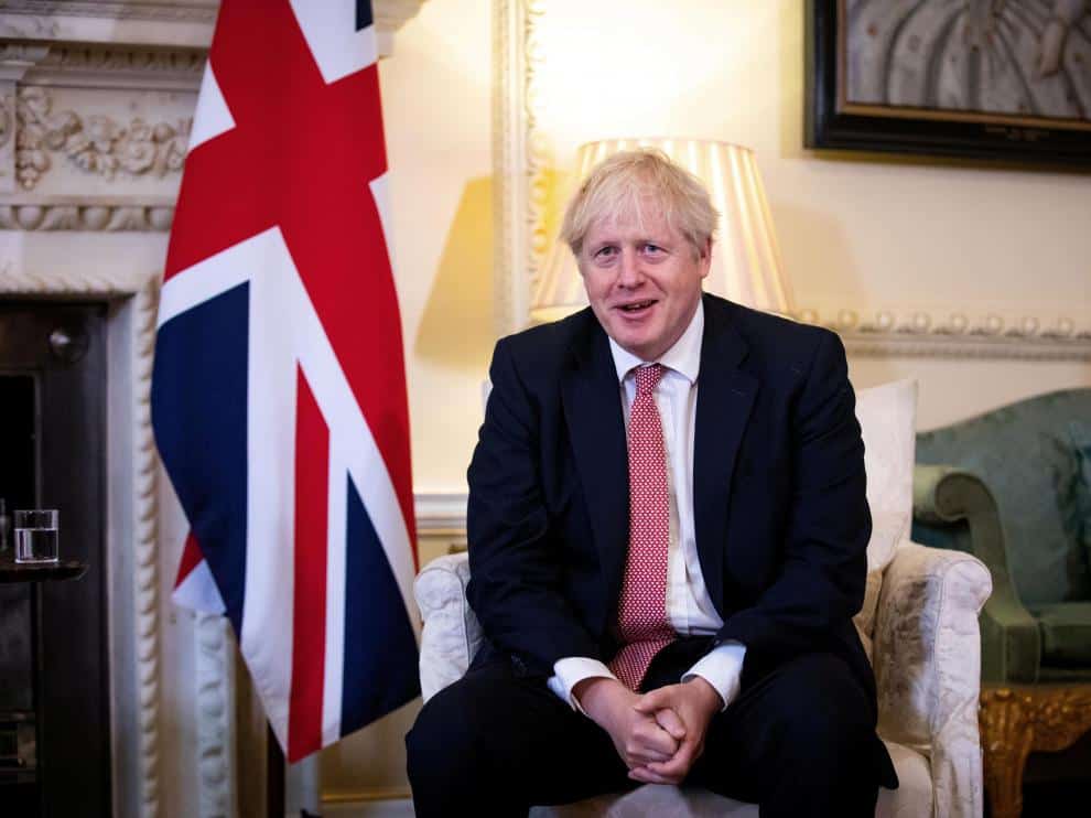 Johnson levantará todas las restricciones en Gran Bretaña