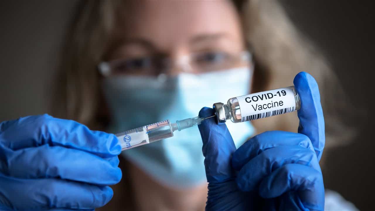 El futuro de la pandemia- Tras la eliminación del barbijo, cómo seguirá la vacunación contra el Covid-19