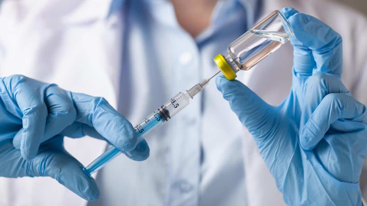 En la ciudad ya se aplican 3.800 vacunas por día contra el Covid